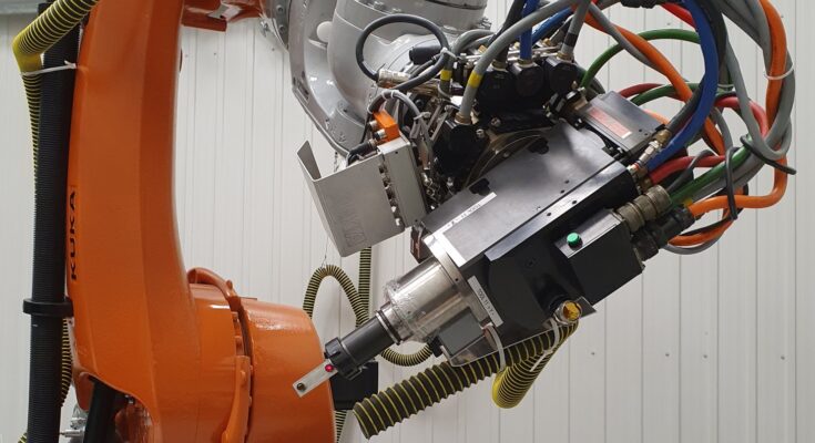 库卡机器人用激光跟踪仪校准主轴